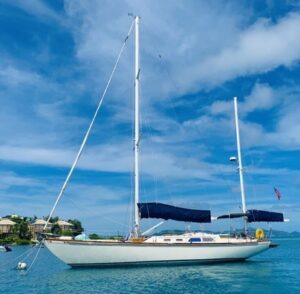 We offer Private Sailboat Charters, Snorkeling, Weddings and Memorials.